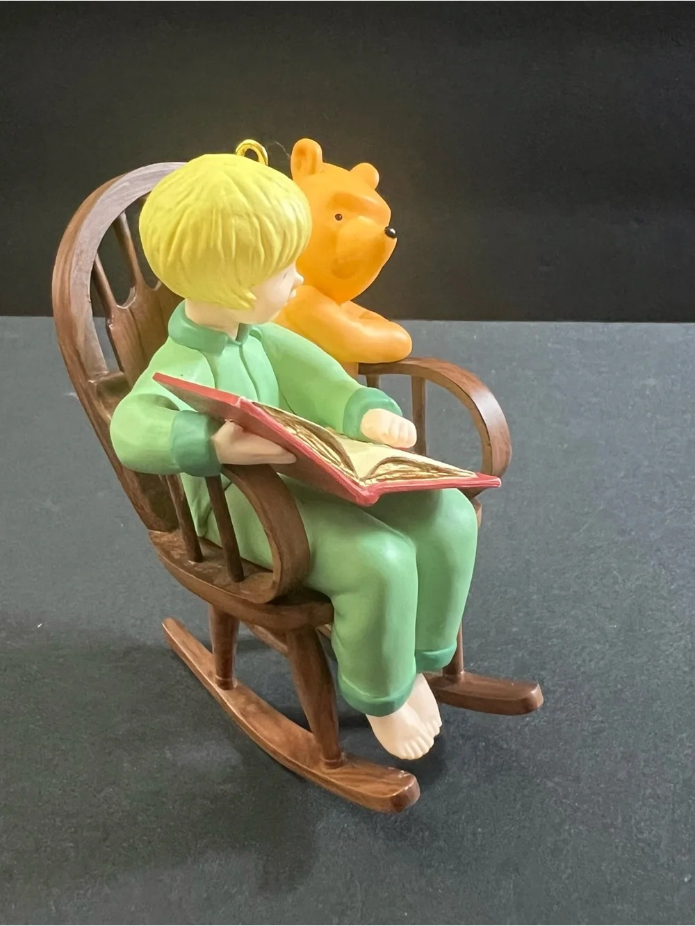 2001 A Story for Pooh Disney Christmas Hallmark Keepsake Ornament